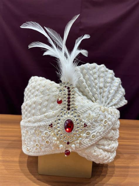 Turban brooch & kalangi – Golden Attire