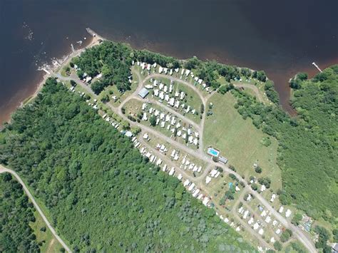 DUNROMIN WATERFRONT CAMPSITE & CABINS (Granville Ferry, Nova Scotia ...