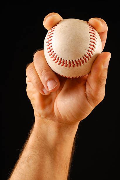 Baseball Pitcher Front View 的图像结果
