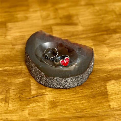 Vicky | hellomyonlyone