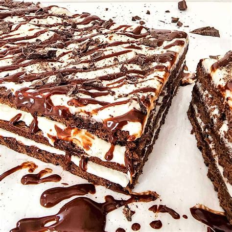 Chocolate Marshmallow Ice Cream | Smells Like Delish