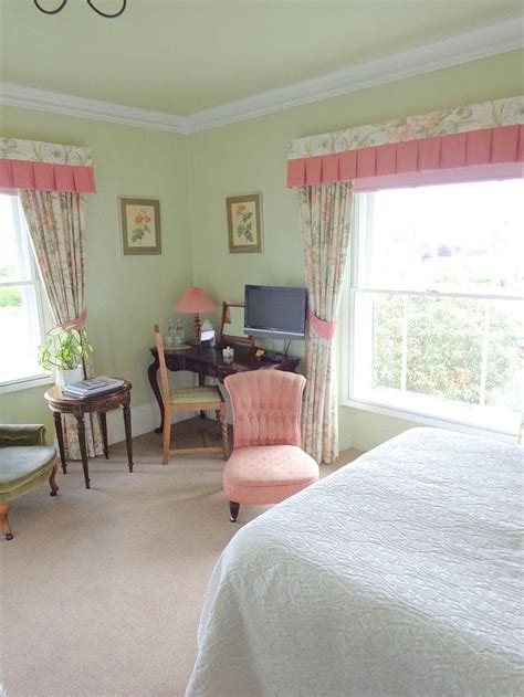 Guidfa House Parking: Pictures & Reviews - Tripadvisor