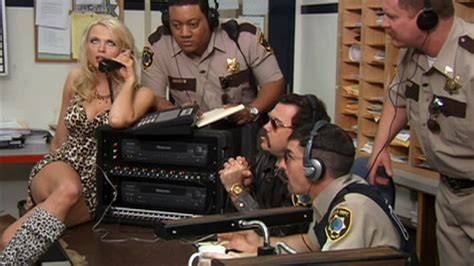 Watch RENO 911! Season 6 Episode 12: Viacom Grinch - Paramount+ Australia