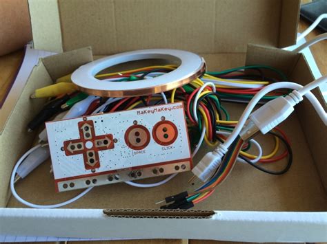 Rezultat imagine pentru MaKey MaKey Introduction