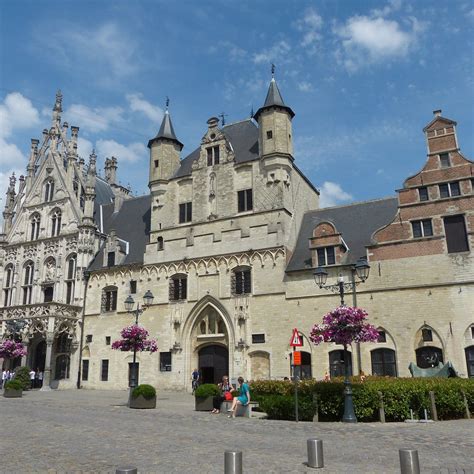 STADHUIS (2025) All You Need to Know BEFORE You Go (with Photos ...