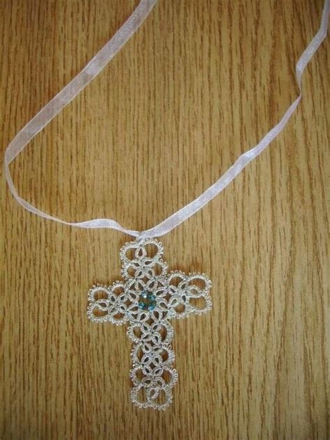 Tatted Cross Tutorial 的图像结果