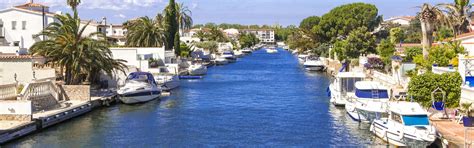 Holiday Accommodation & Lettings in Empuriabrava from ₹4,402 | HomeToGo
