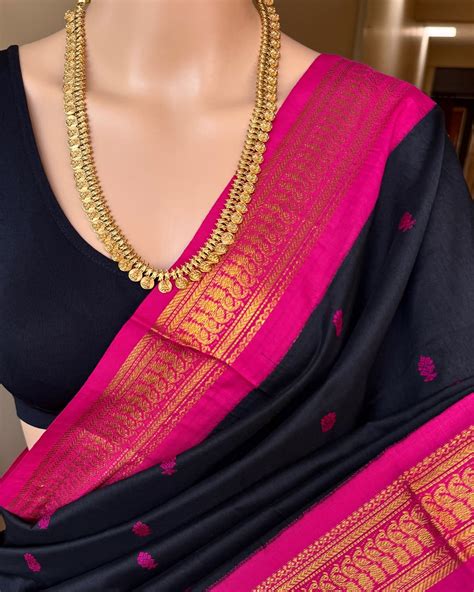 BLACK SILK SAREE WITH TRADITIONAL PINK BORDER – Theja Couture