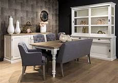 tavolo da divano divano chesterfield inglese divani provenzali shabby chic tavolo da divano divano chesterfield inglese divani provenzali shabby chic