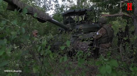 RUSI NA POZICIJI: Vidjeni tenkovi u Kurskoj oblasti - Video platforma ...