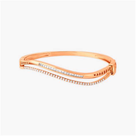 Wavy Diamond Bangle