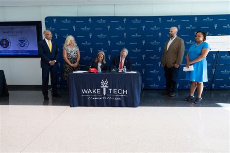 Wake Tech Collaborates with Red Hat to Offer Red Hat Training and ...