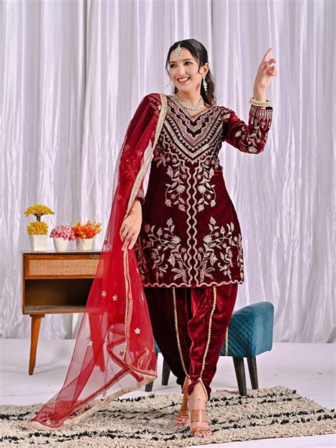 Premium Velvet Suit Set With Golden Threadwork – Label Mayra