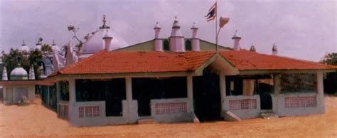 Erwadi Dargah Kilakkarai – History, Urus Festival & Significance