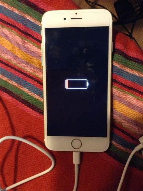 苹果手机没电了、在充电屏幕是什么样子图片_百度知道