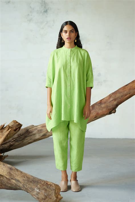 Button-up batwing shirt with Pants – BRIH