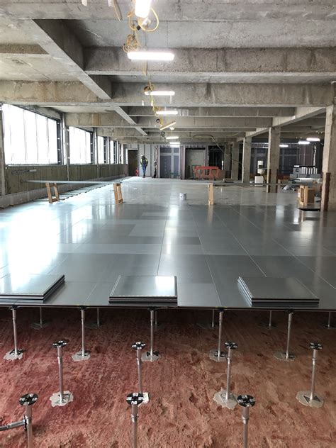 Raised Floor System Install At Technique - Raised Floor