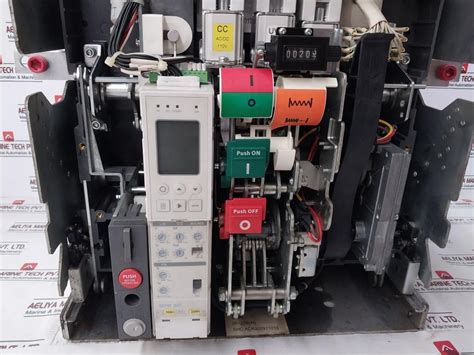 Hyundai Electric Hgn25B3B Air Circuit Breaker 2500A 3 Pole – Aeliya ...