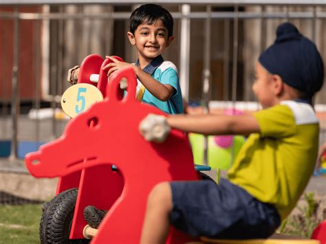 Globalized World 的图像结果