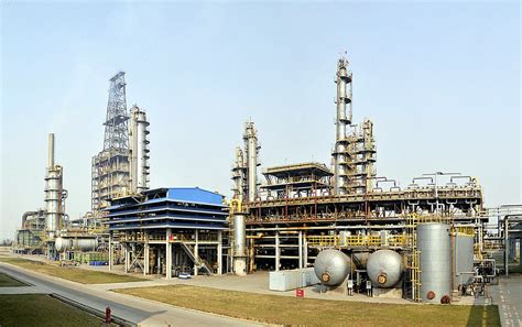 石油化工行业-晶锋集团股份有限公司