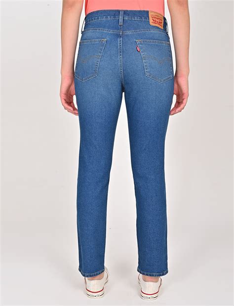 Women's 724 Blue Slim Straight Fit High Rise Jeans – Levis India Store