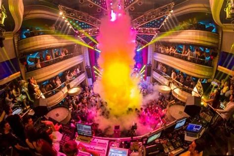 Spain Nightlife: 15 Places To Head To After Sundown