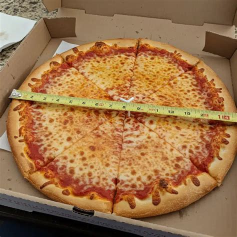 14 Inch Pizza: How to Make Ideal Size & Delicious Slices