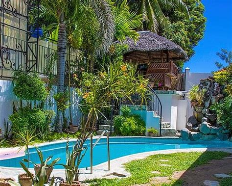 DUCKY'S SECRET GARDEN INN (Dumaguete City) - Inn Reviews & Photos ...