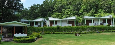Hotels & Resorts in Jim Corbett National Park, India