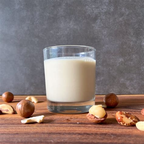 Why Macadamia Nut Milk Is Perfect for Smoothies & Coffee | Kiki Milk