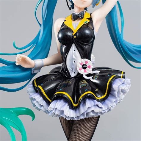 Hatsune Miku figure | Pre order – Cosprop Sensei