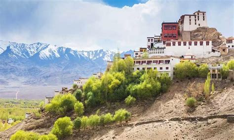 15 Amazing Places to Visit in India in December