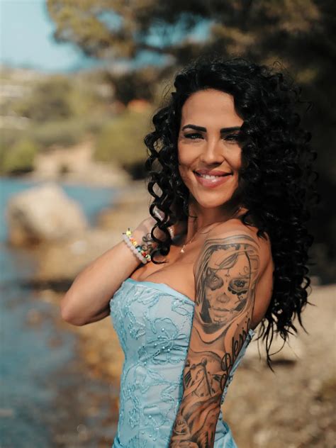 Let’s Dance 2025: selfiesandra tanzt im Halbfinale - Wohnort, Alter, 7 ...