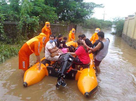 Roads and homes submered - Landslides & floods ravage several ...
