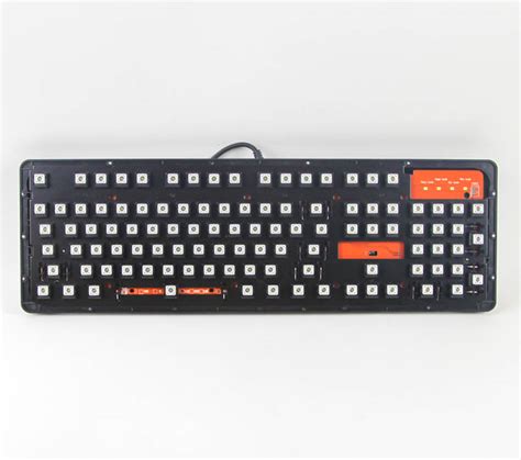 AZIO Retro Classic Review - Disassembly | TechPowerUp