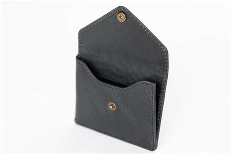 Albert Tusk | Handcrafted Leather Wallets And Travel Accessories