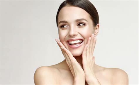 10 Manfaat Saffron untuk Wajah, Kulit Cerah dan Glowing!