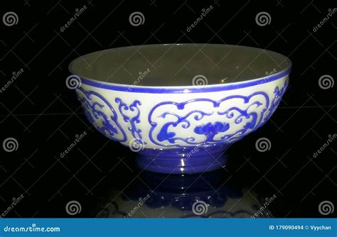 Qing Dynasty Qianlong Delft Ceramic Chinese Porcelain Pottery White ...