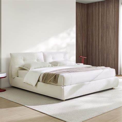 The Noah Bed - White Boucle Fabric only on Decure.in