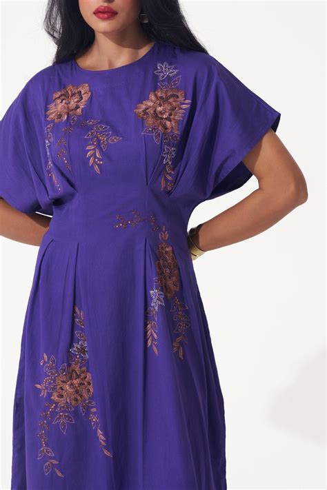 Box Pleat Cotton Midi Embroidered Dress – Western Era