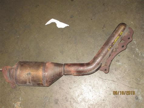 Sell 2005 06 TOYOTA TUNDRA LEFT DRIVER SIDE EXHAUST MANIFOLD W/CATALYST ...