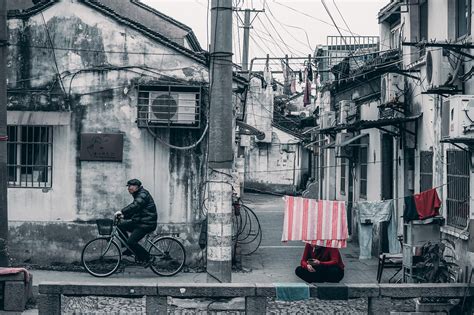 武汉扫街|摄影|人文/纪实摄影|时事热点编辑配图 - 原创作品 - 站酷 (ZCOOL)