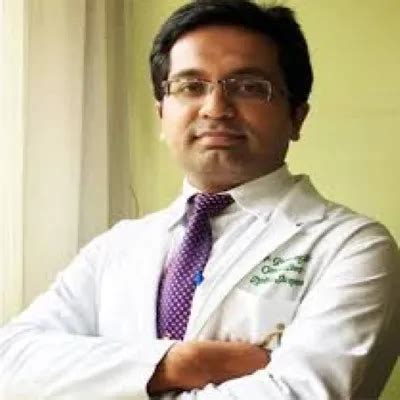 Dr. Rajat Mahajan, Spine Surgeon New Delhi, India | MediJourney
