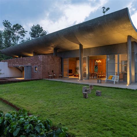 Exterior Design Ideas, Inspiration & Images - January 2024 | Houzz IN