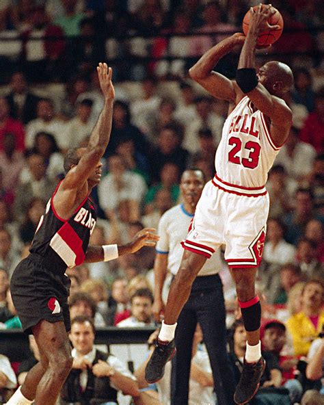 No. 6: The Shrug - Michael Jordan 50 Greatest Moments - ESPN