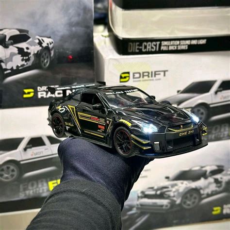 1:32 GT-R Diecast Collectors Model – Diecast Model With Lights ...