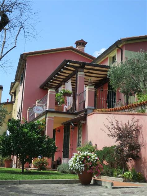 PODERE MORUCCIOLA (Arcola) - B&B Reviews & Photos - Tripadvisor