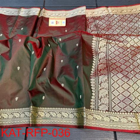 Unraveling the Legacy: Handloom Sarees as Symbols of Pride and Heritag ...
