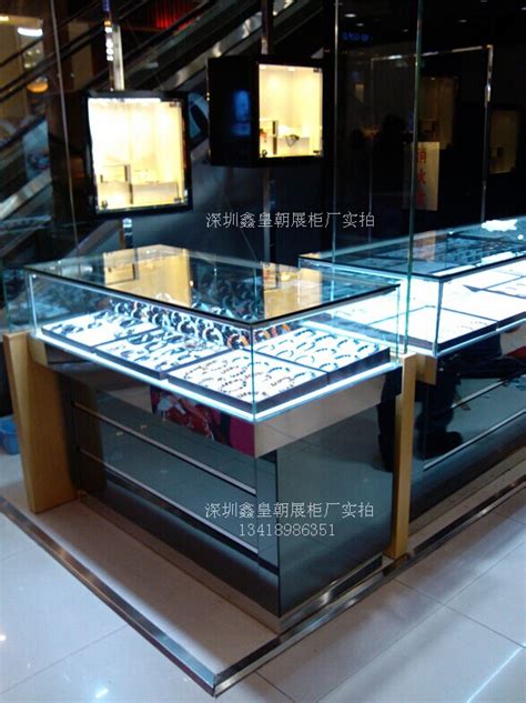 惠阳linda银饰品店展柜制作工程案例-烤漆玻璃展柜