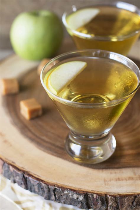 Caramel Apple Martini | Cake 'n Knife
